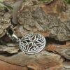 Сребърен медальон с келтски мотиви