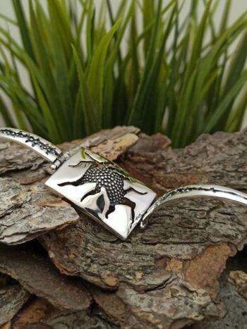 Дамска сребърна гривна 898B