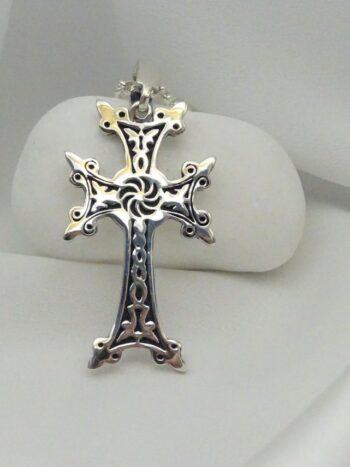 Сребърен кръст от оксидирано сребро