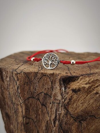 Тънка гривна с червен конец „Дървото на живота“