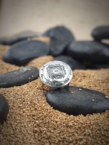 Пръстен с “Пети пентакъл на Венера”