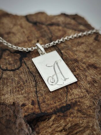 Сребърна плочка с гравиране на инициали