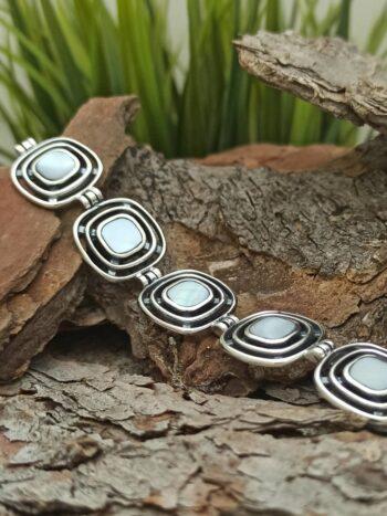 Сребърна гривна с бял седеф 612BB