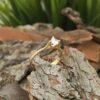 Златен годежен пръстен солитер с бял цирконий модел на Студио Николас