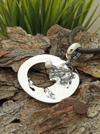 Дамски сребърен медальон с перла 067M