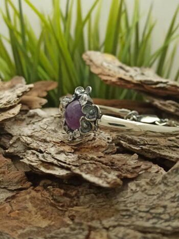 Сребърна гривна твърдо 