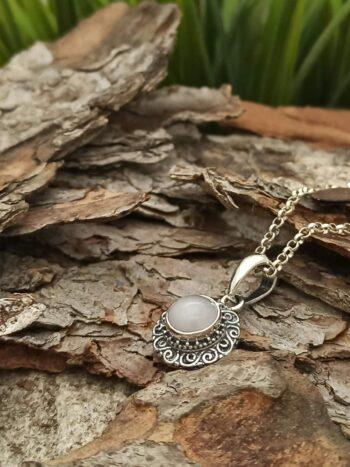 Сребърен медальон с розов кварц 1256MK