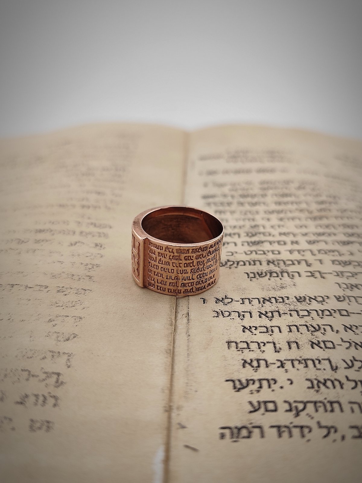 Rosegold сребърен пръстен с кабала молитва