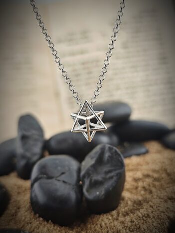 Сребърно колие с амулет “Меркаба”