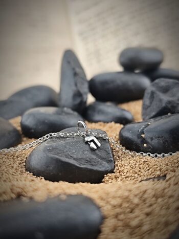 Кабала сребърна буква “HEI”