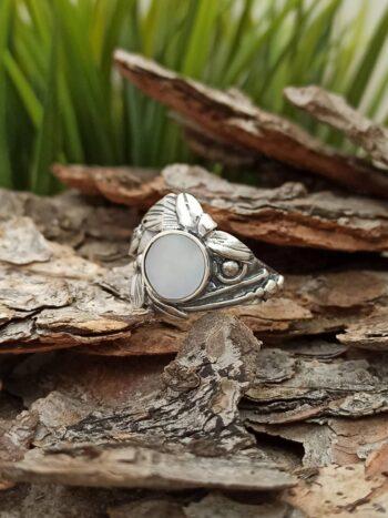 Сребърен пръстен с бял седеф 1083RB