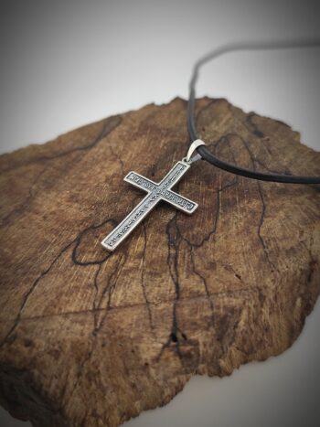 Сребърен двулицев кръст с разпятие