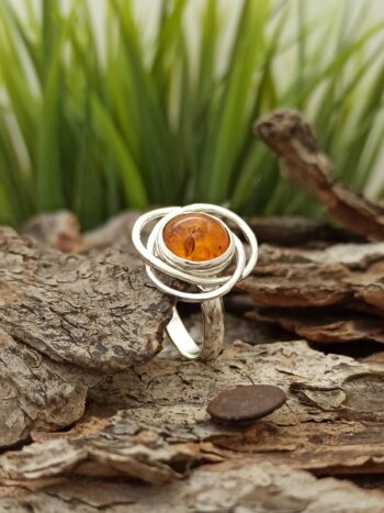 Сребърен пръстен с камък кехлибар 1638R