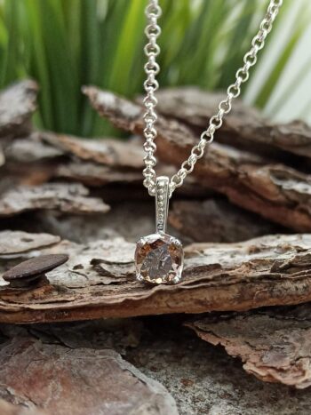 Сребърен медальон със султанит 1616M