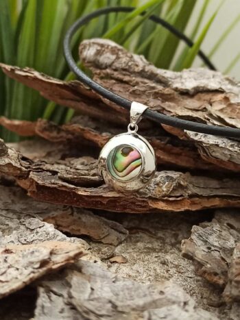 Сребърен медальон със седеф 1658M