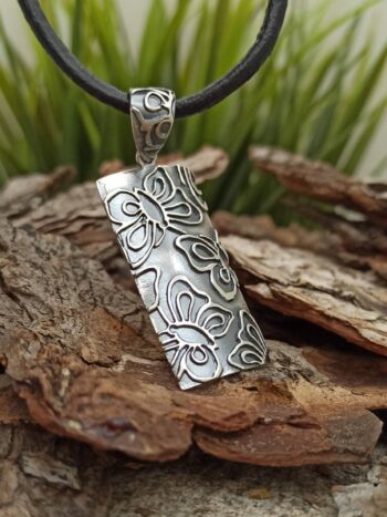 Дамски сребърен медальон 1367M