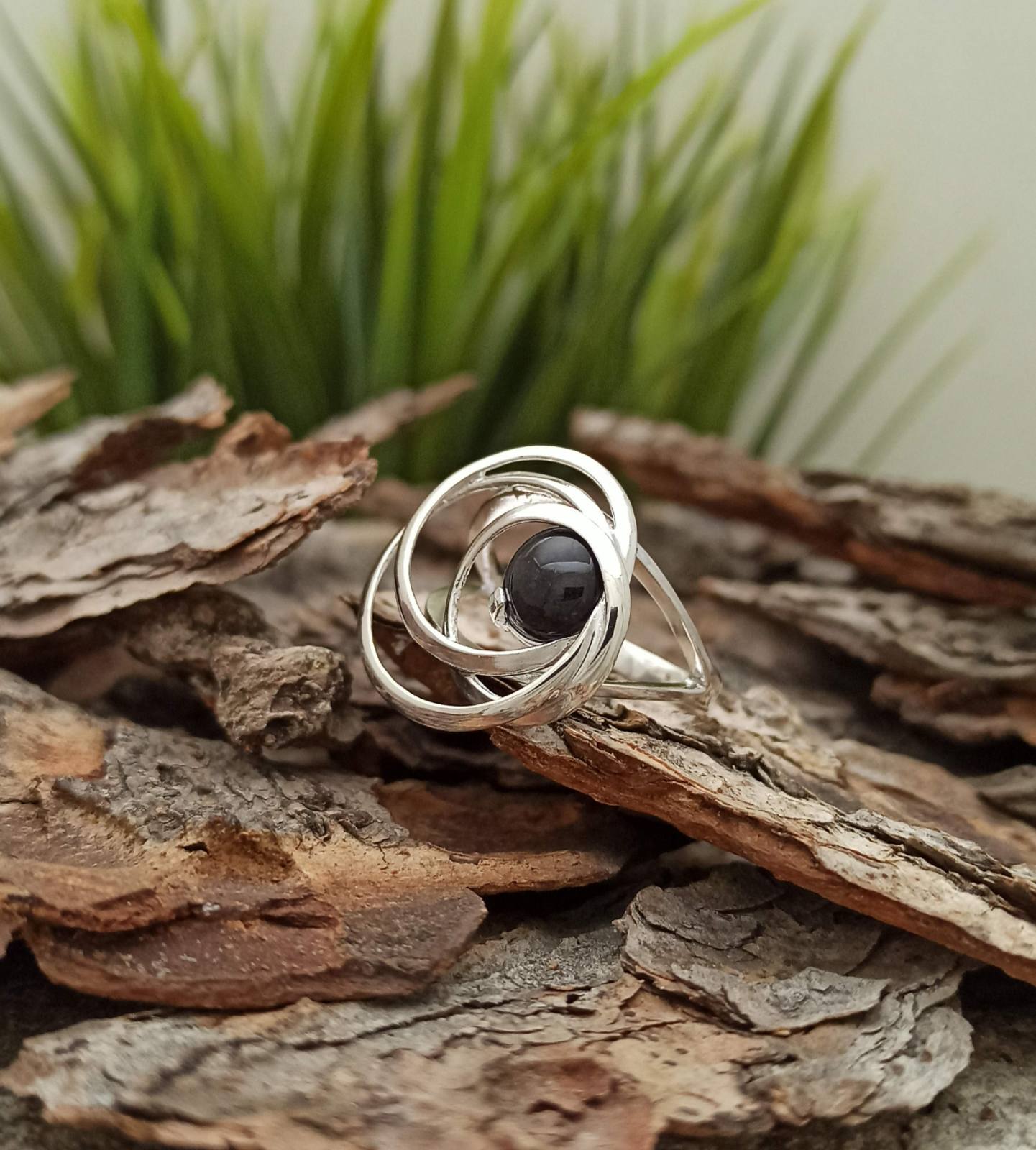 Сребърен пръстен с естествен камък 1668R