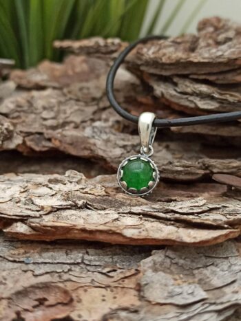 Дамски сребърeн медальон с авантюрин 1242MA