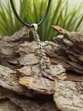 Сребърен унисекс кръст 