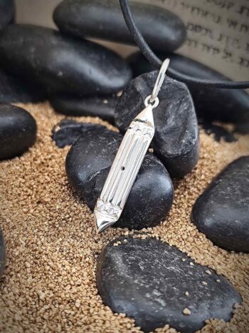 Дамски сребърен медальон Атлантида