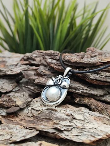 Сребърен медальон