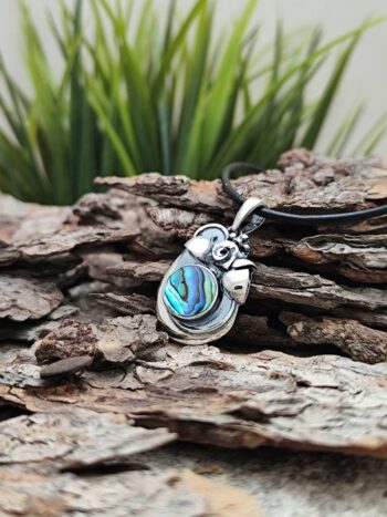 Сребърен медальон