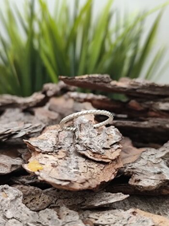 Дамски сребърен пръстен „Преплетена нежност“