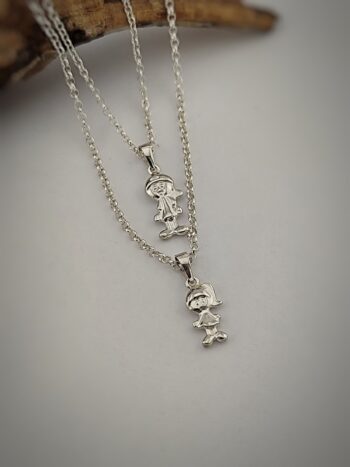 Сребърен медальон „Момченце“