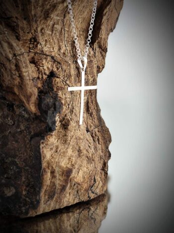 Сребърно кръстче „Вяра“