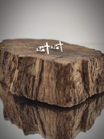 Сребърни обеци „Тънки кръстчета“