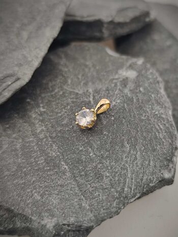 Златен медальон „NOVA“